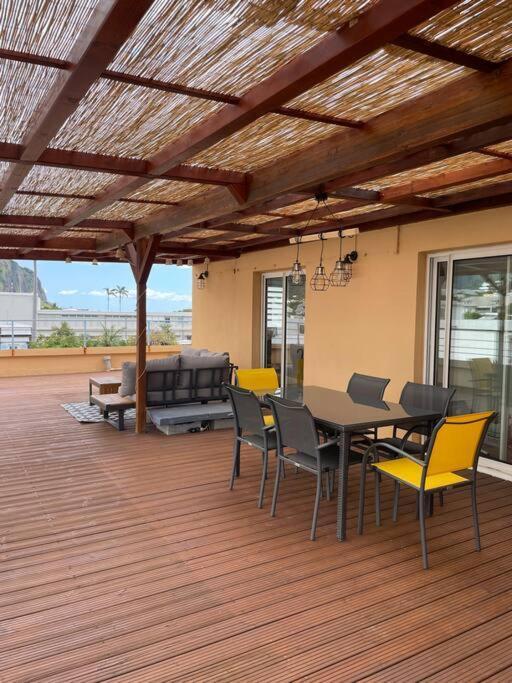 Rare ! Spacieux T3 En Roof-Top Au Barachois - 2 Ch Climatisees - 6 Couchages - Proche Aeroport Saint-Denis Exterior foto