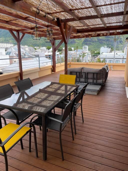 Rare ! Spacieux T3 En Roof-Top Au Barachois - 2 Ch Climatisees - 6 Couchages - Proche Aeroport Saint-Denis Exterior foto